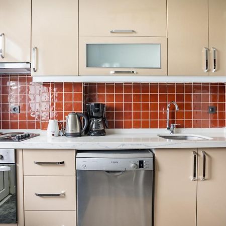 Spacious Flat Near Caddebostan Coast Apartamento Istambul Exterior foto
