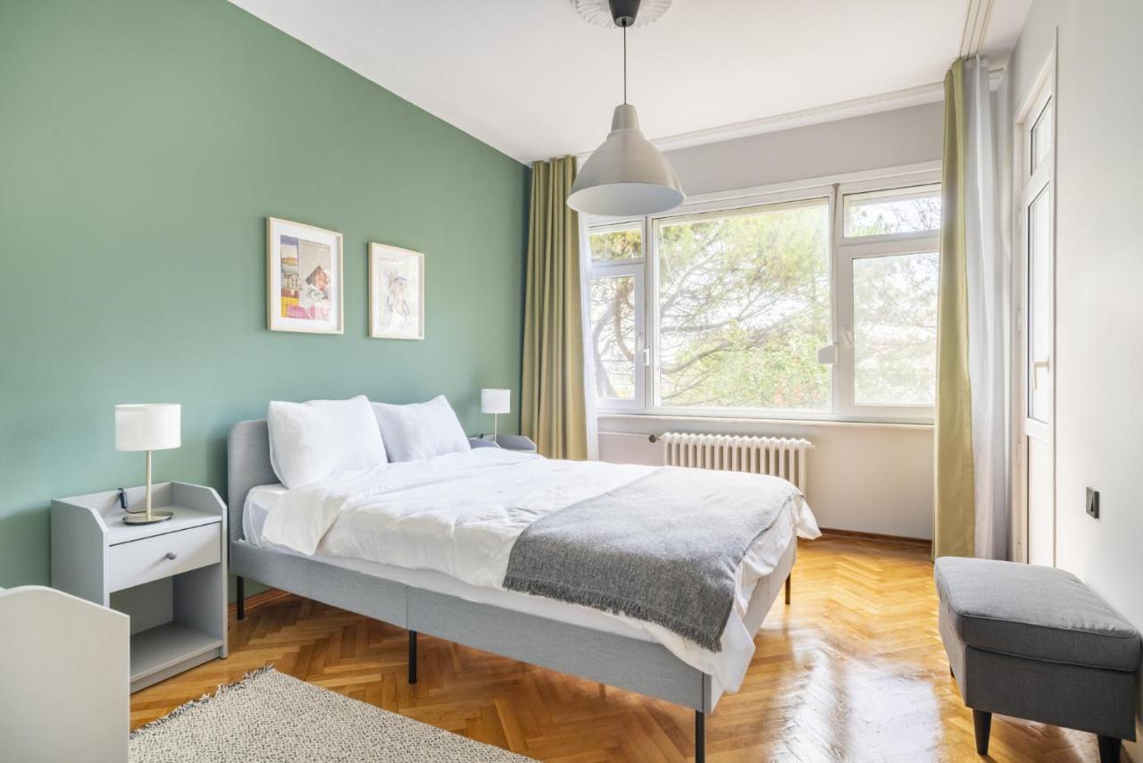 Spacious Flat Near Caddebostan Coast Apartamento Istambul Exterior foto