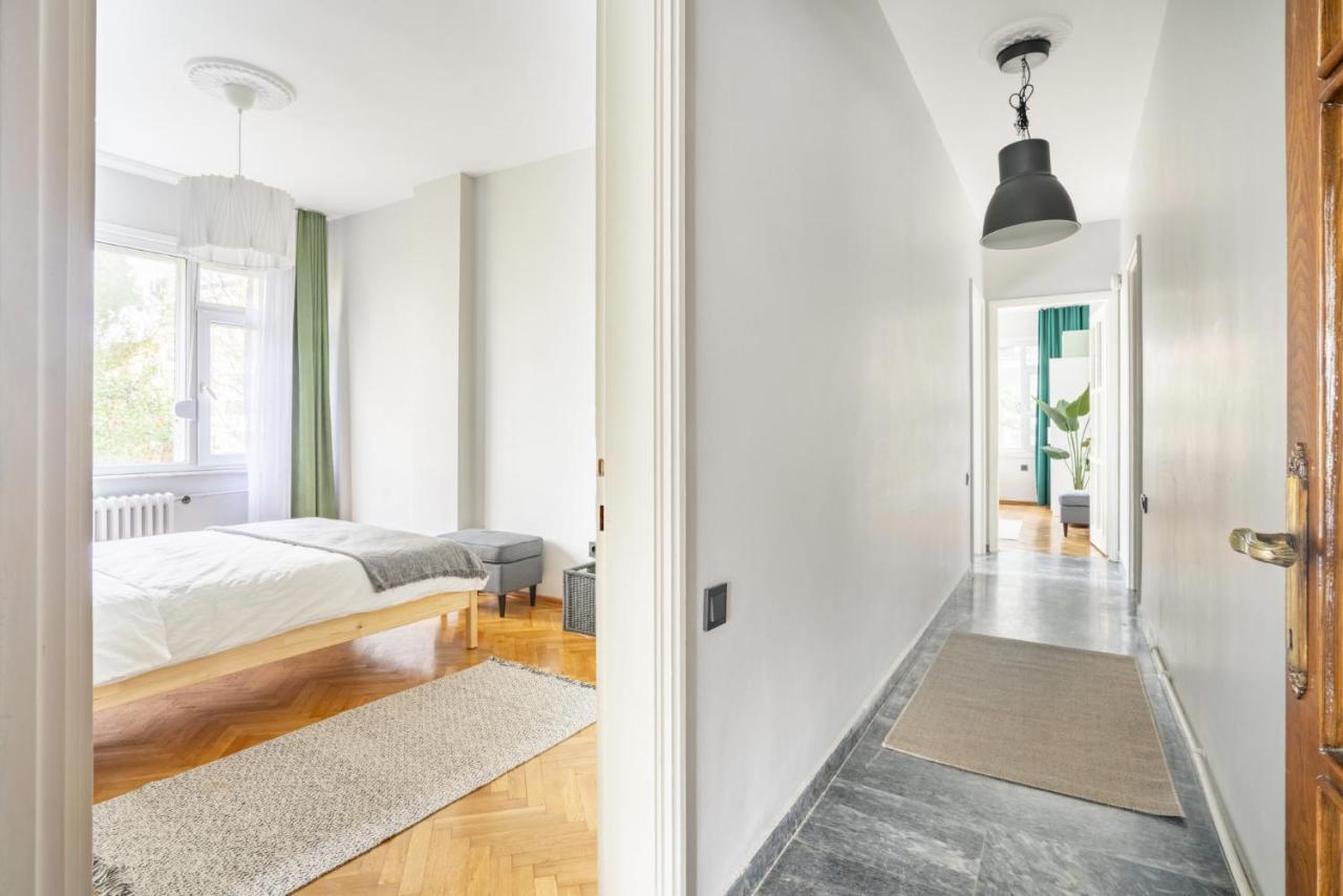 Spacious Flat Near Caddebostan Coast Apartamento Istambul Exterior foto