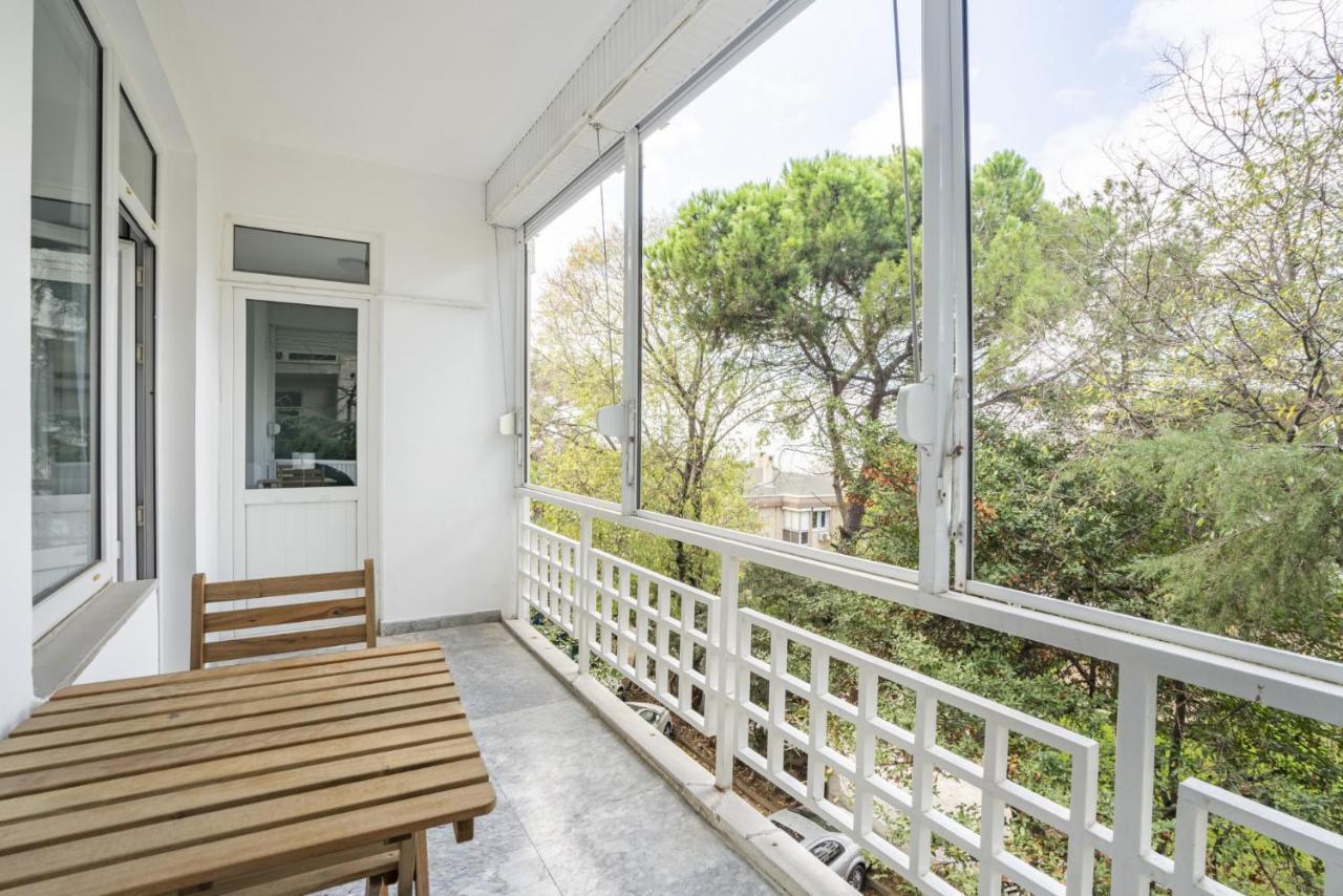 Spacious Flat Near Caddebostan Coast Apartamento Istambul Exterior foto